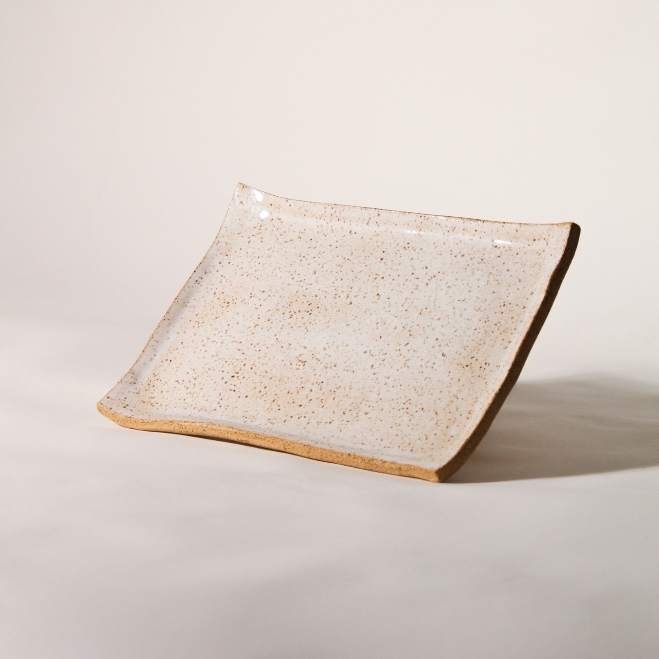 Prato Retangular em Cerâmica branco Esmo