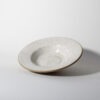 Prato Risoto Esmo de cerâmica com esmalte branco e base em argila tabaco.